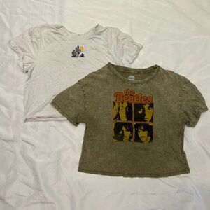 Graphic crop tees bundle (large)